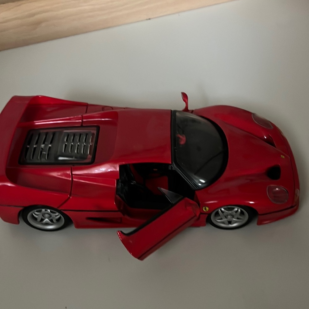 Red Lamborghini die casuy